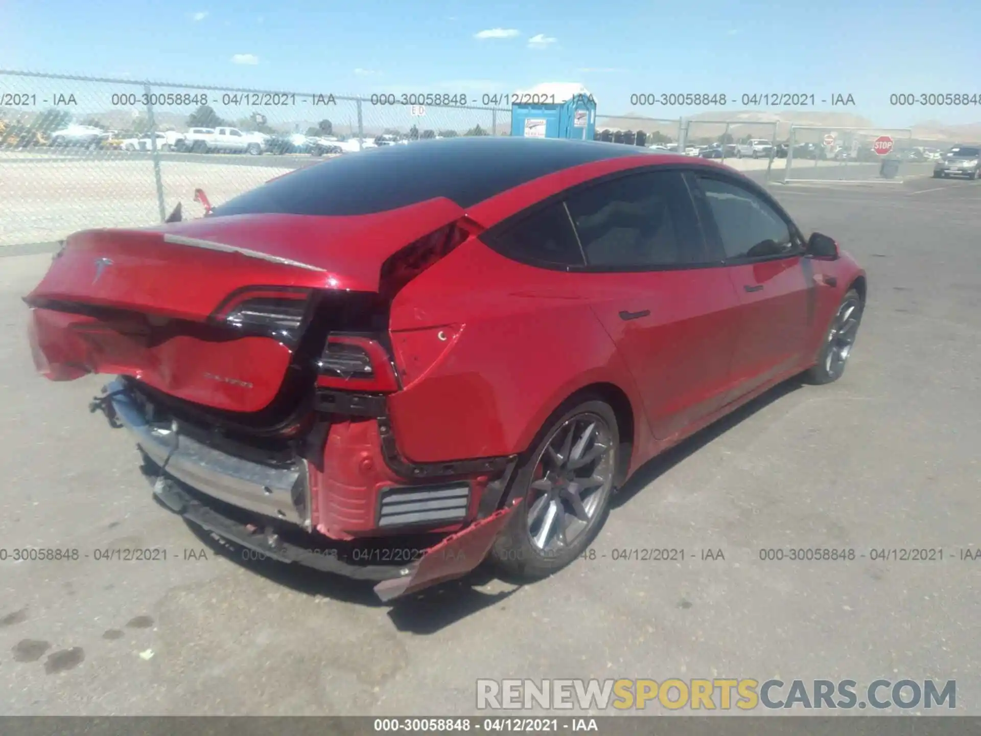 4 Photograph of a damaged car 5YJ3E1EB8MF925759 TESLA MODEL 3 2021