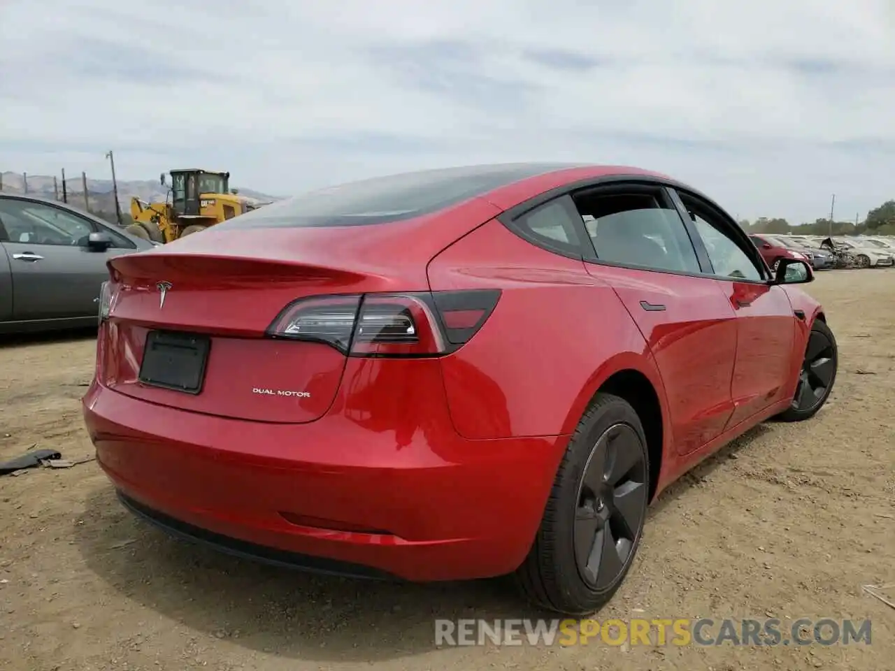 4 Photograph of a damaged car 5YJ3E1EB8MF938317 TESLA MODEL 3 2021