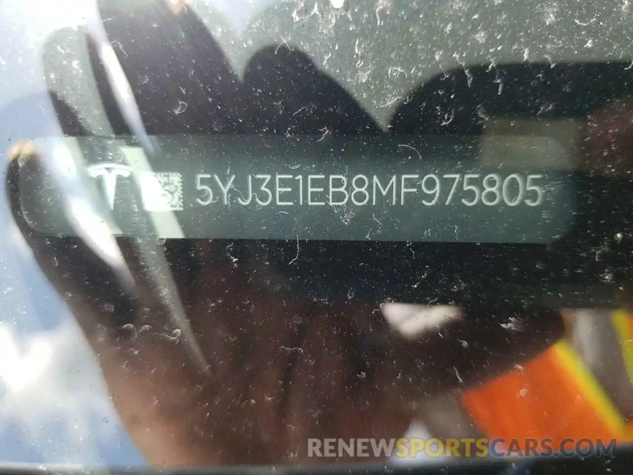 10 Photograph of a damaged car 5YJ3E1EB8MF975805 TESLA MODEL 3 2021