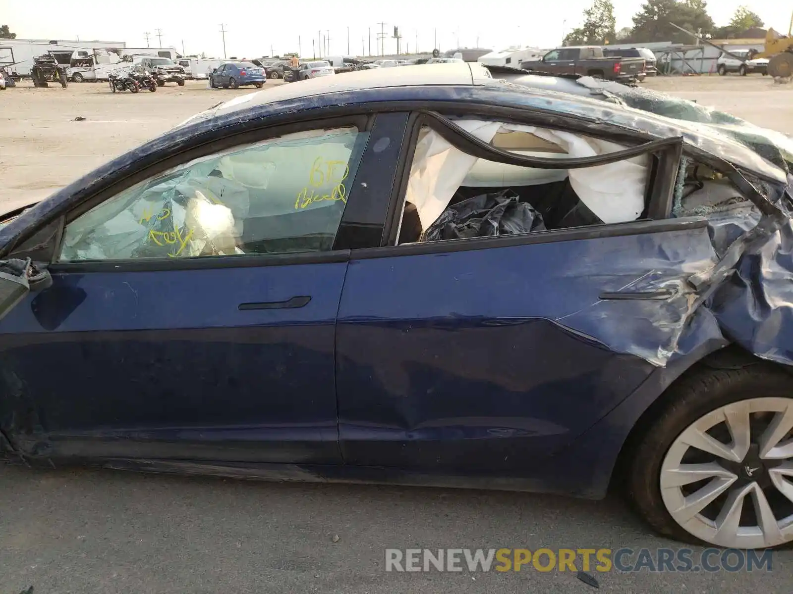 10 Photograph of a damaged car 5YJ3E1EB8MF990076 TESLA MODEL 3 2021