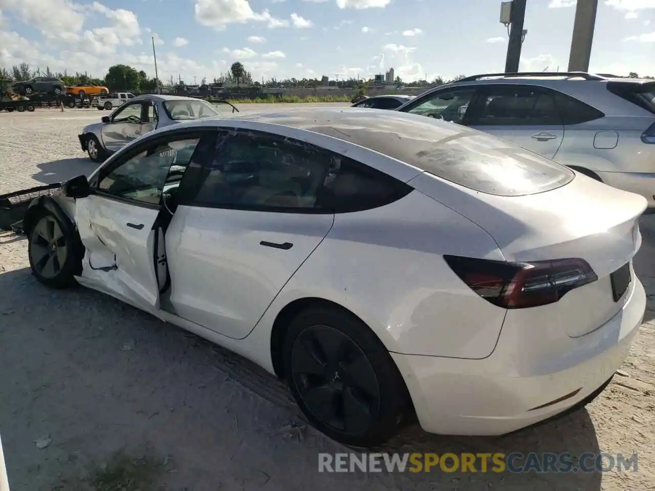 3 Photograph of a damaged car 5YJ3E1EB8MF992958 TESLA MODEL 3 2021