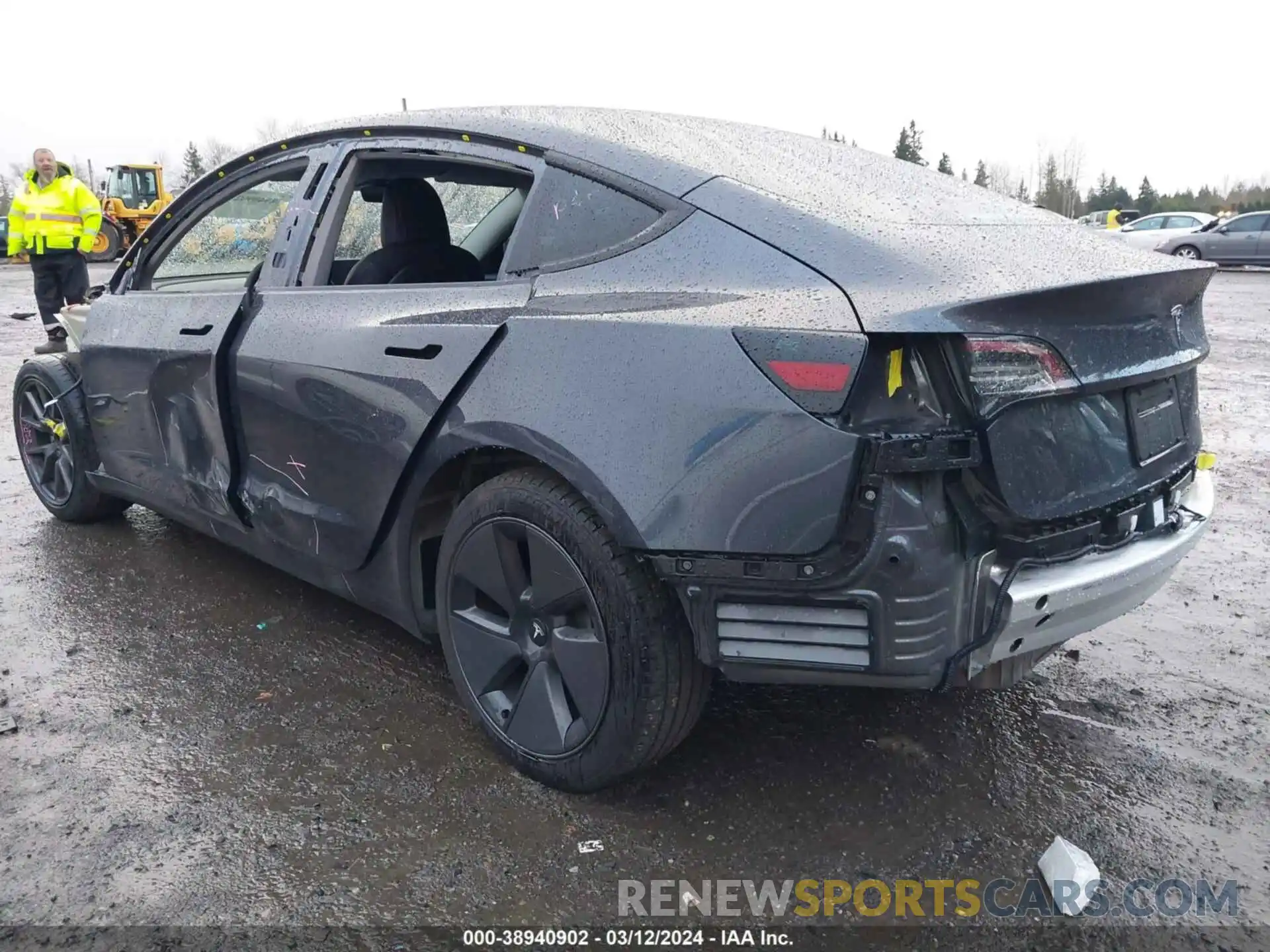 3 Photograph of a damaged car 5YJ3E1EB9MF006823 TESLA MODEL 3 2021