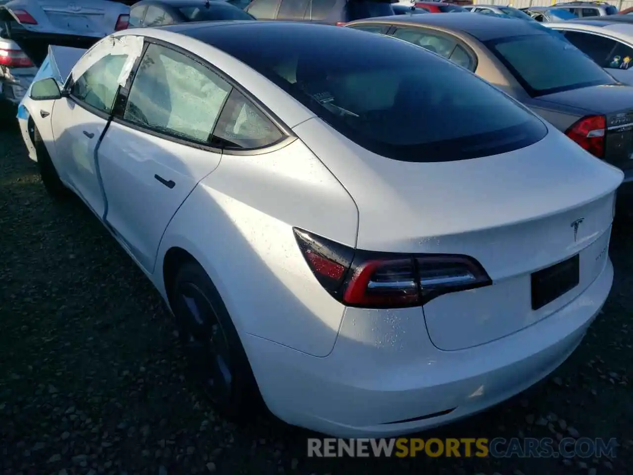 3 Photograph of a damaged car 5YJ3E1EB9MF033035 TESLA MODEL 3 2021