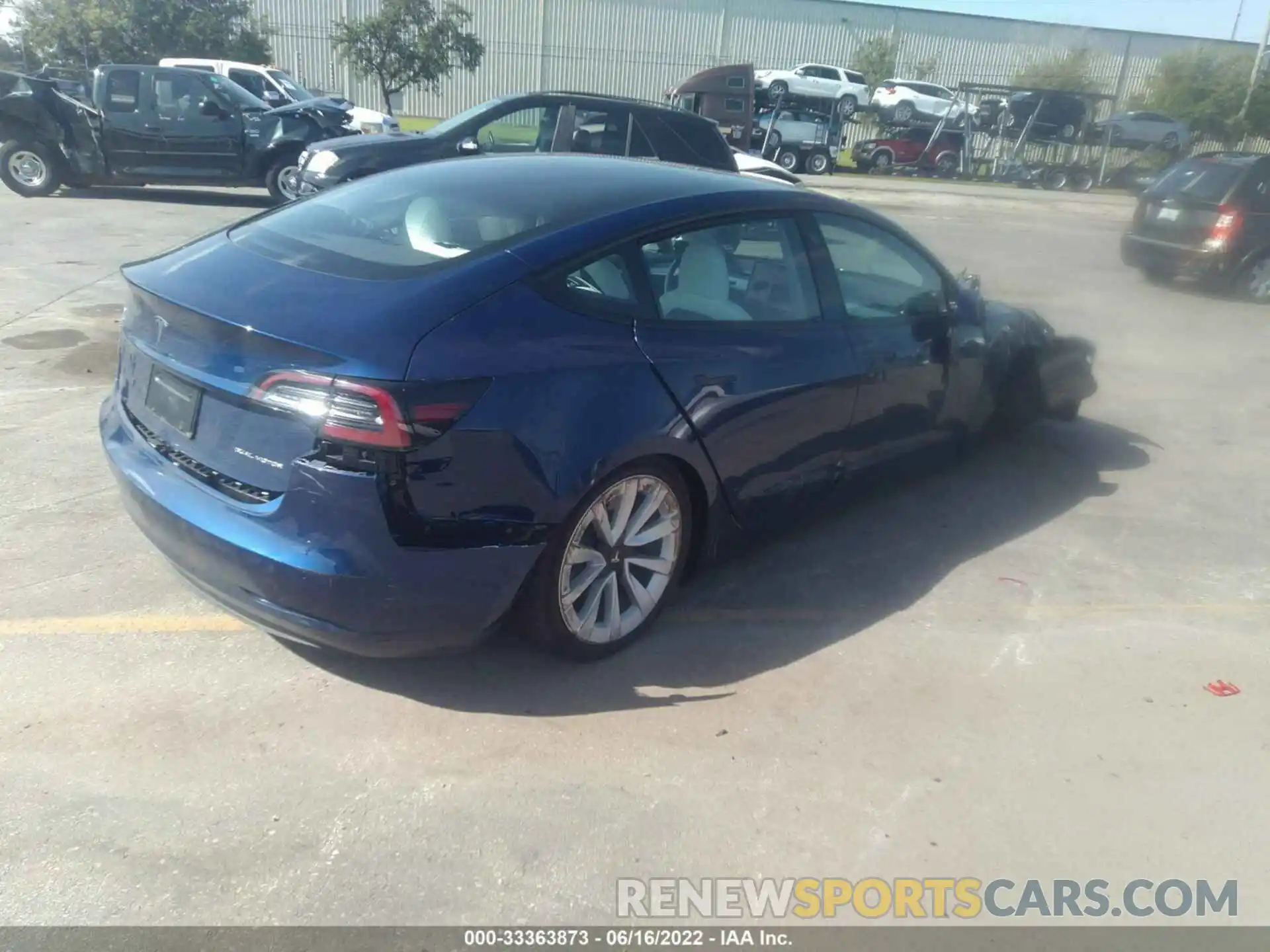 4 Photograph of a damaged car 5YJ3E1EB9MF035755 TESLA MODEL 3 2021