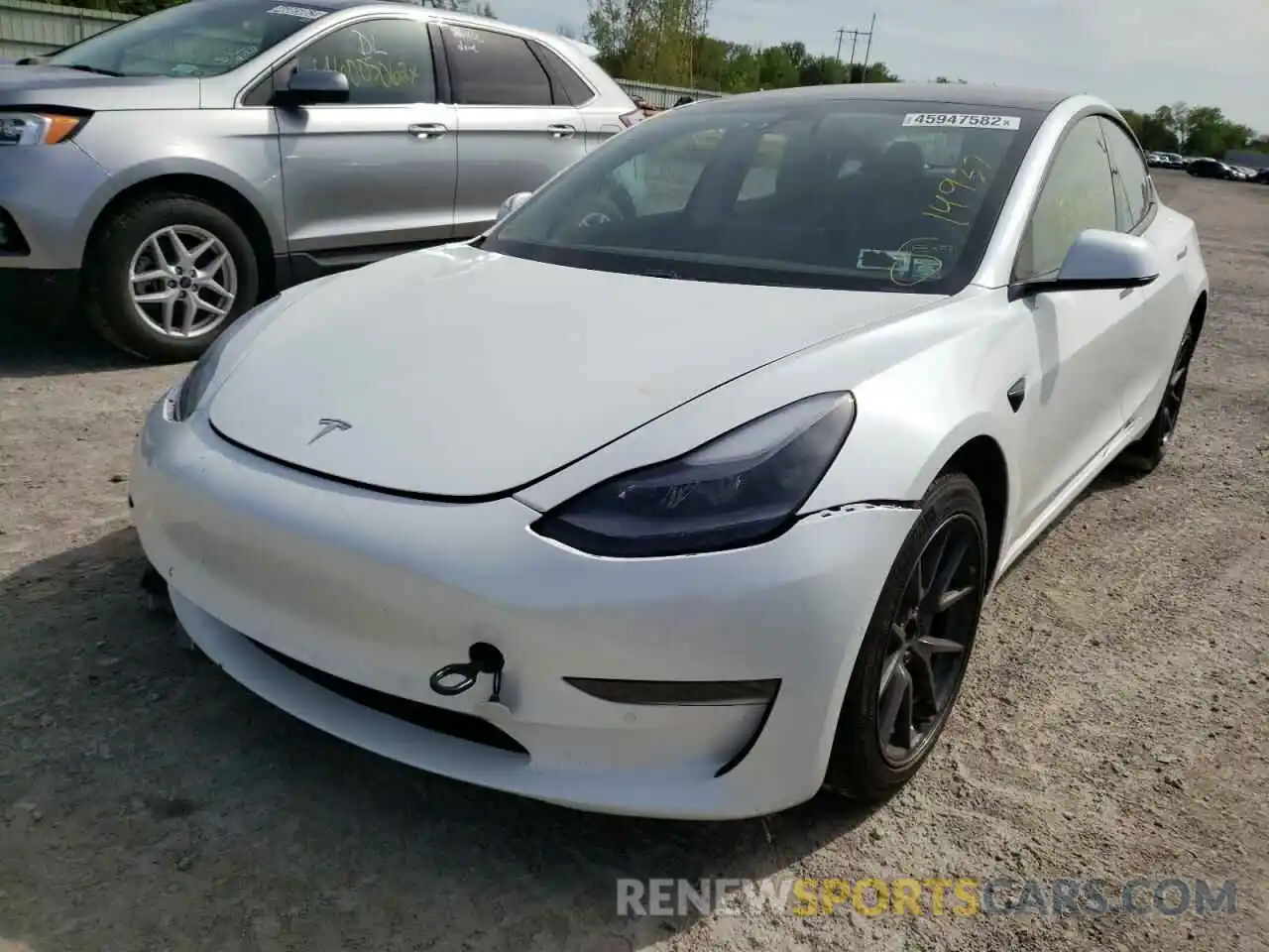 2 Photograph of a damaged car 5YJ3E1EB9MF045301 TESLA MODEL 3 2021