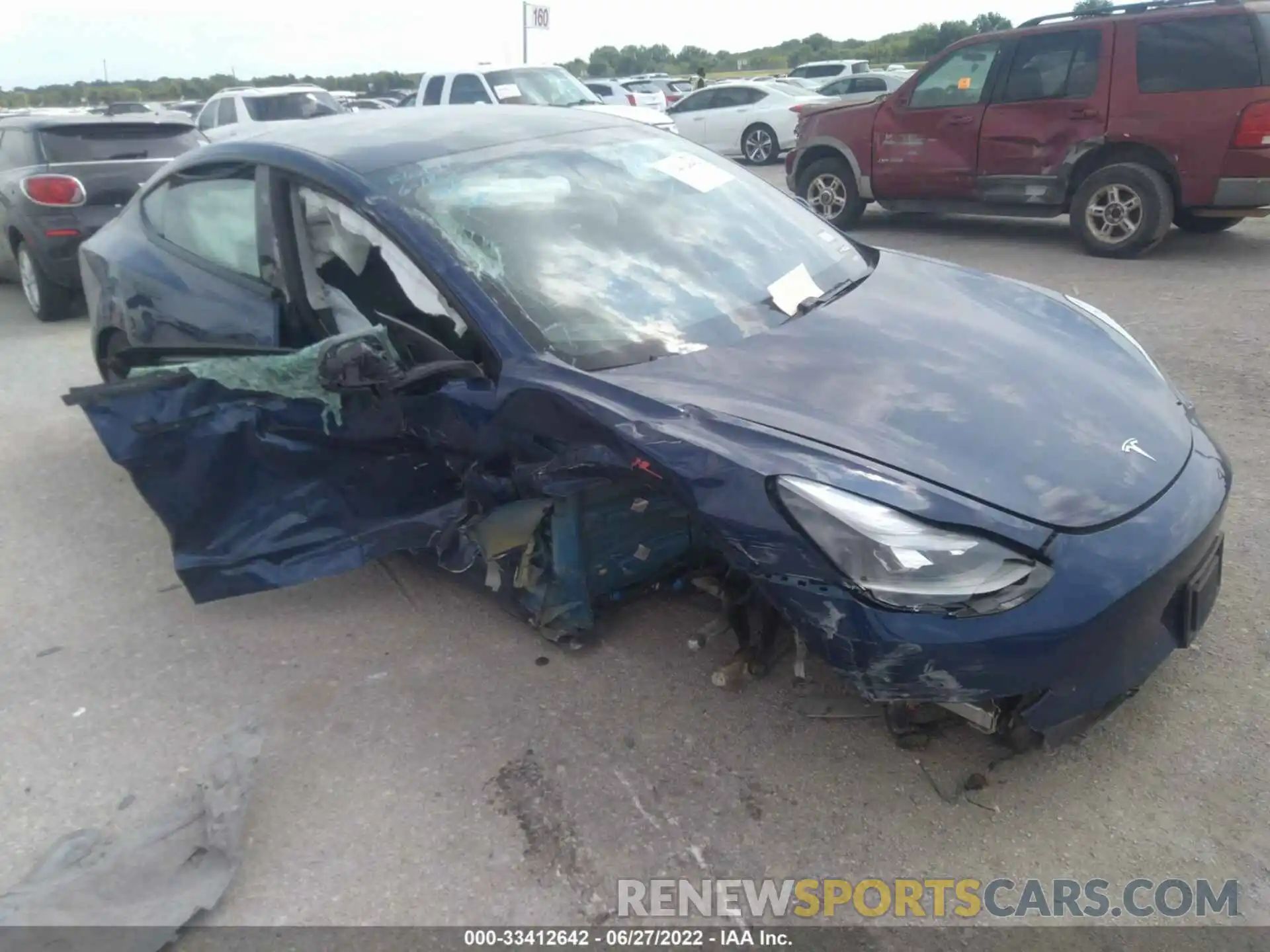 1 Photograph of a damaged car 5YJ3E1EB9MF054855 TESLA MODEL 3 2021