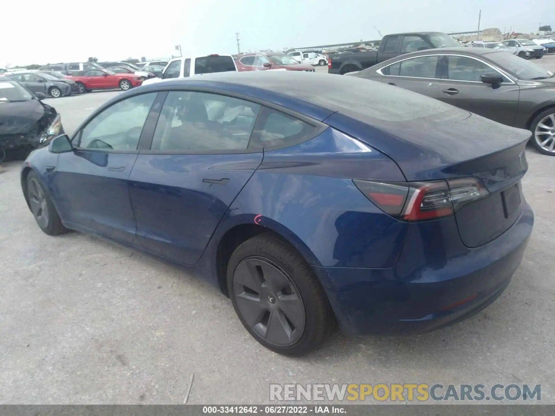 3 Photograph of a damaged car 5YJ3E1EB9MF054855 TESLA MODEL 3 2021