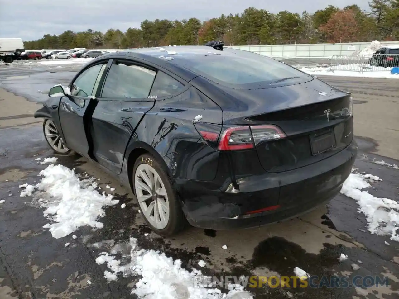 3 Photograph of a damaged car 5YJ3E1EB9MF059392 TESLA MODEL 3 2021