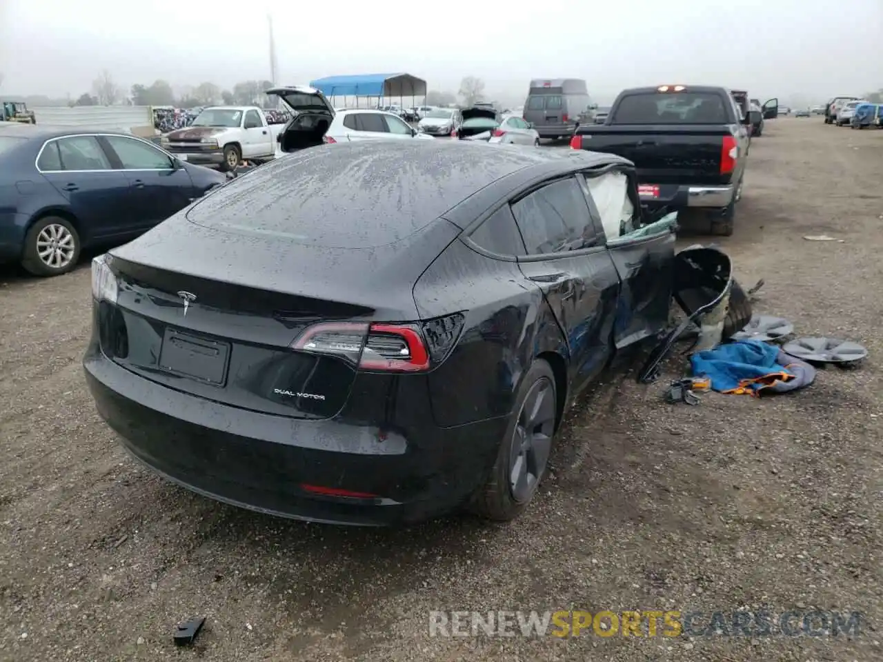 4 Photograph of a damaged car 5YJ3E1EB9MF062504 TESLA MODEL 3 2021