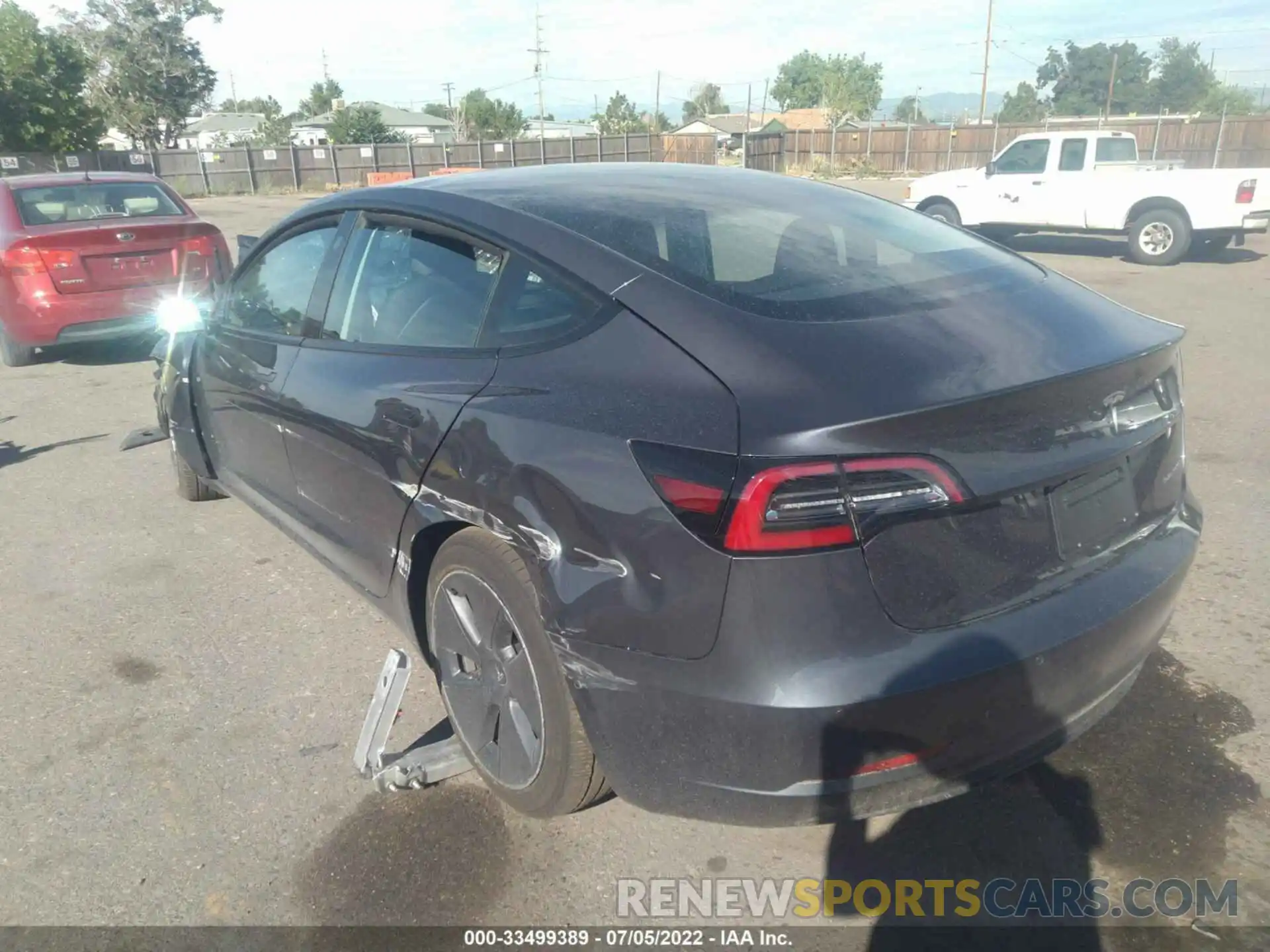 3 Photograph of a damaged car 5YJ3E1EB9MF069274 TESLA MODEL 3 2021