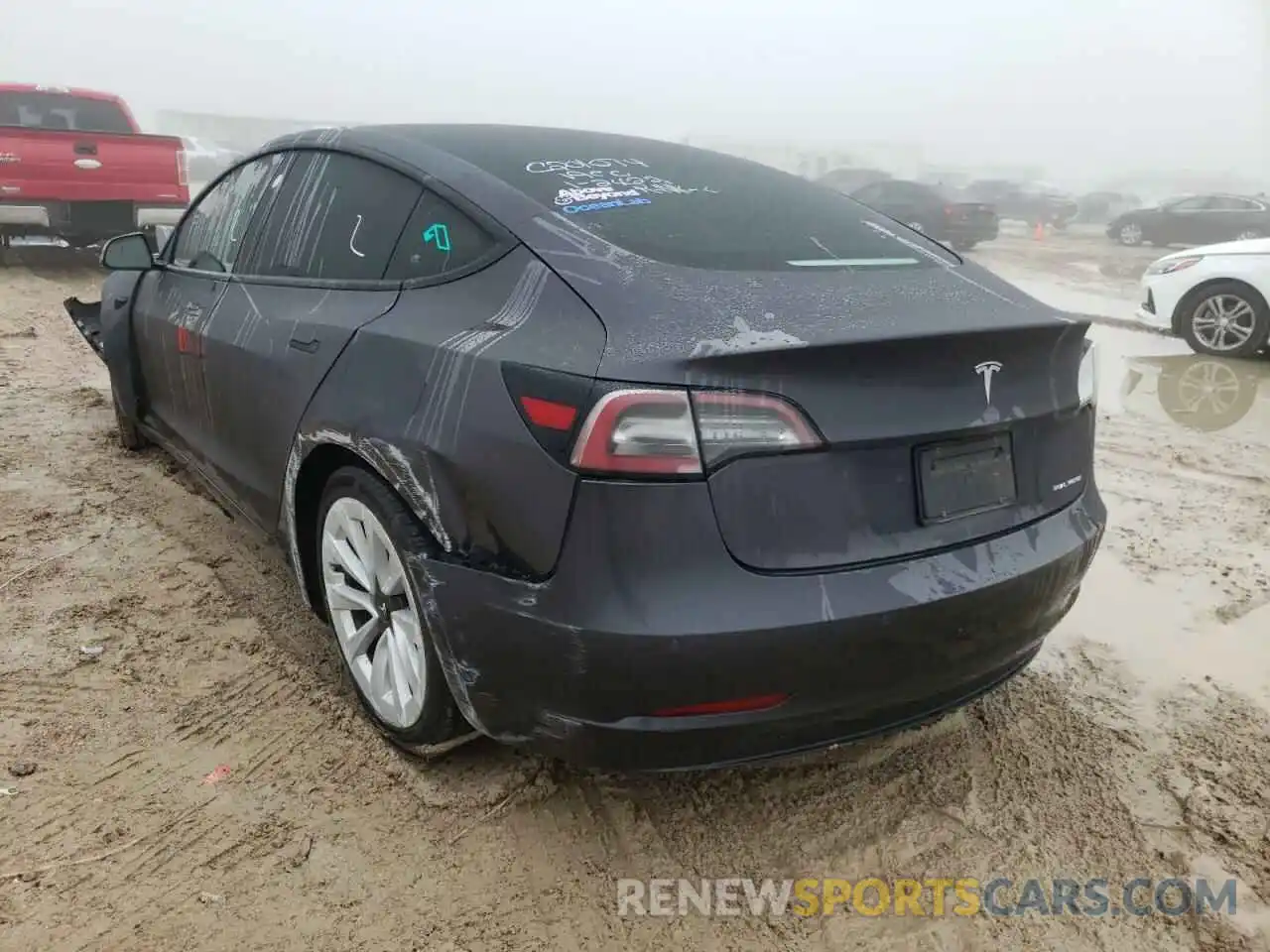 3 Photograph of a damaged car 5YJ3E1EB9MF916195 TESLA MODEL 3 2021