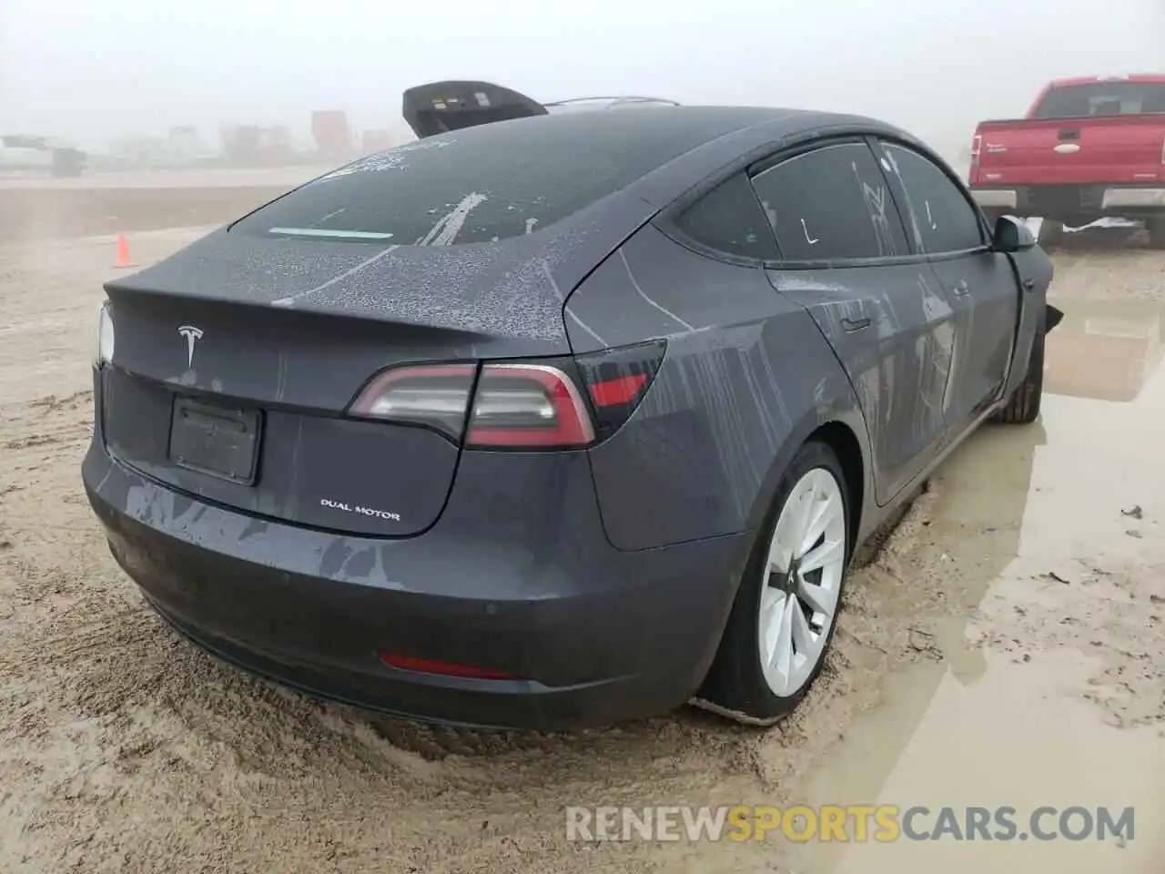 4 Фотография поврежденного автомобиля 5YJ3E1EB9MF916195 TESLA MODEL 3 2021