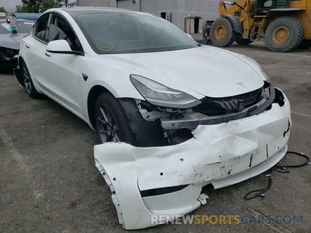 1 Photograph of a damaged car 5YJ3E1EB9MF928198 TESLA MODEL 3 2021