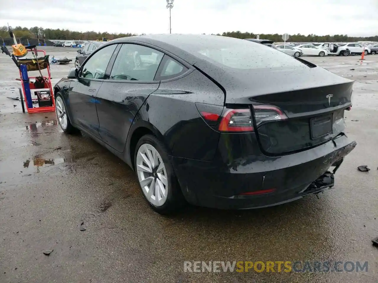 3 Photograph of a damaged car 5YJ3E1EB9MF974999 TESLA MODEL 3 2021