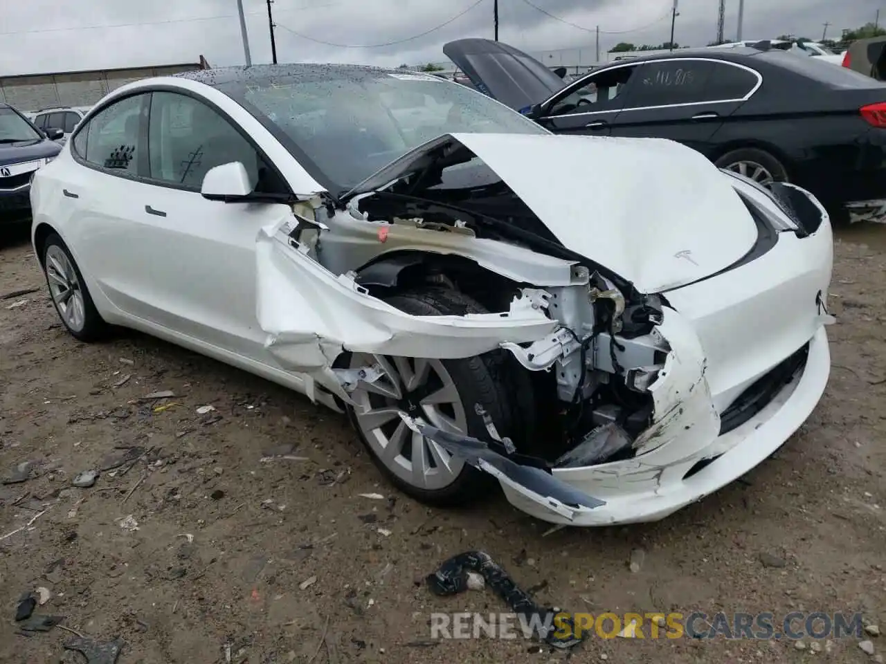 1 Photograph of a damaged car 5YJ3E1EB9MF975327 TESLA MODEL 3 2021