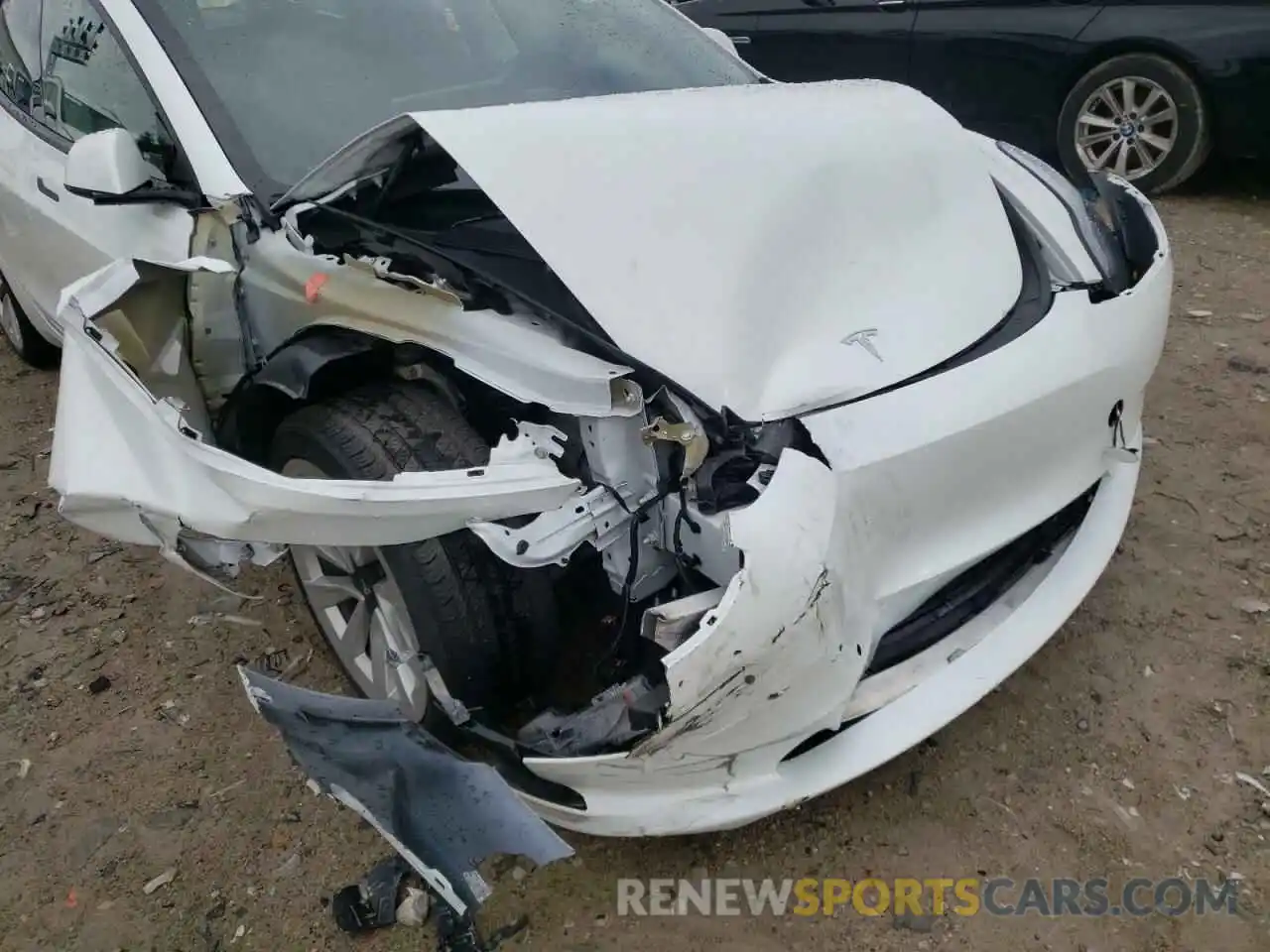 9 Photograph of a damaged car 5YJ3E1EB9MF975327 TESLA MODEL 3 2021