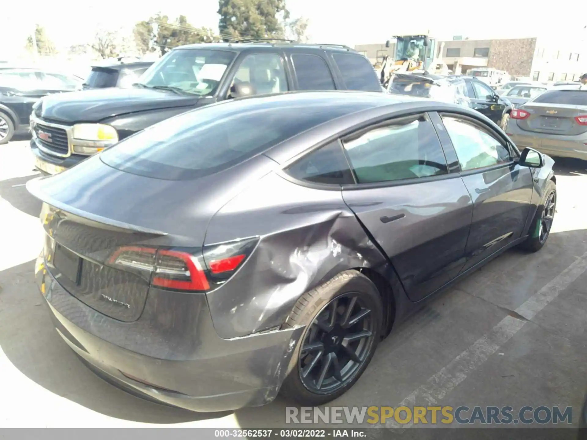 4 Photograph of a damaged car 5YJ3E1EB9MF997912 TESLA MODEL 3 2021