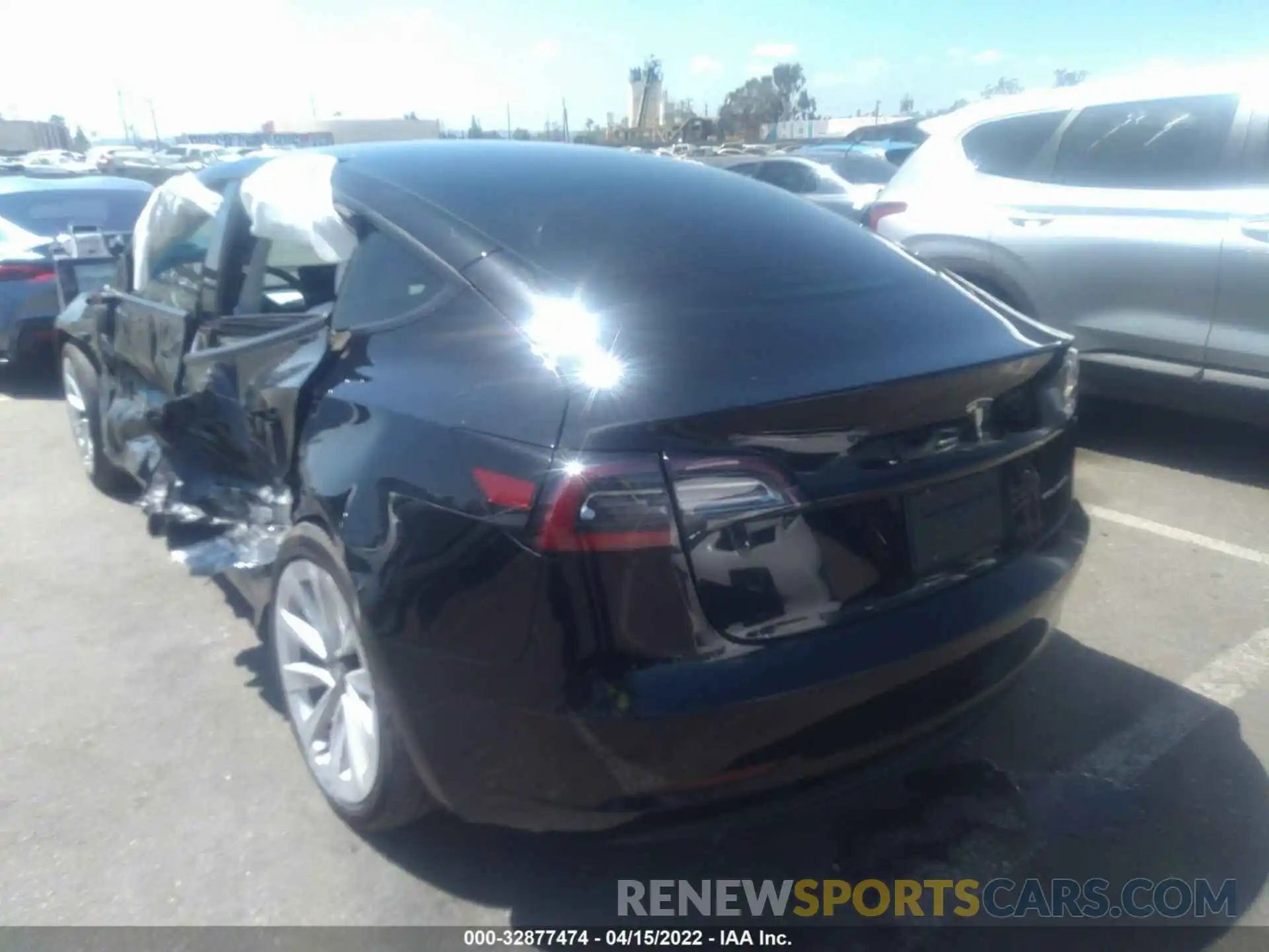 3 Photograph of a damaged car 5YJ3E1EB9MF999630 TESLA MODEL 3 2021