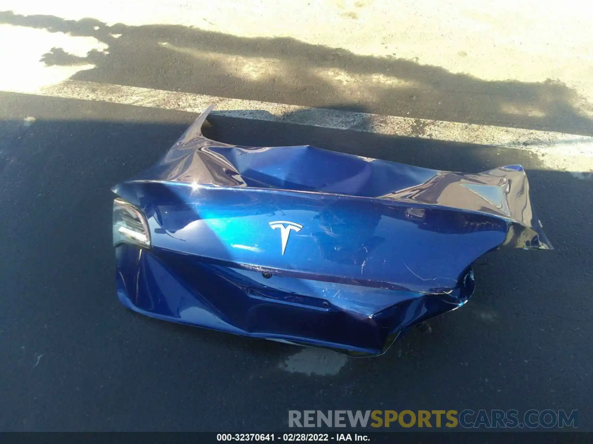 12 Photograph of a damaged car 5YJ3E1EBXMF003588 TESLA MODEL 3 2021