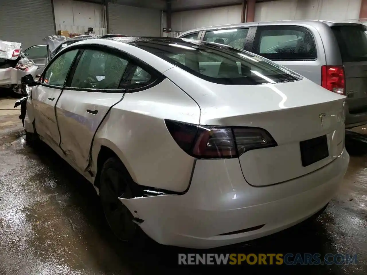 3 Photograph of a damaged car 5YJ3E1EBXMF013313 TESLA MODEL 3 2021