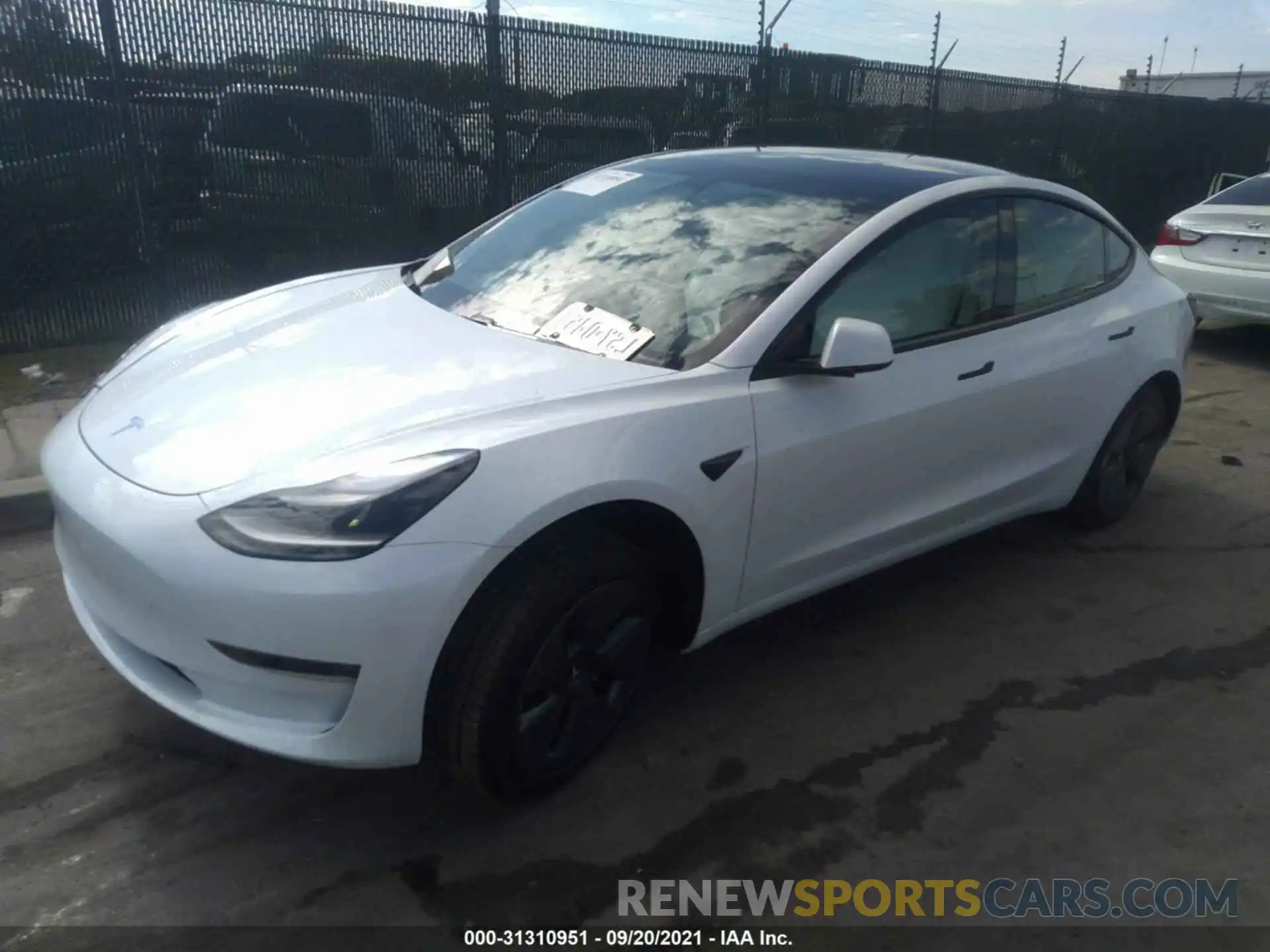 2 Фотография поврежденного автомобиля 5YJ3E1EBXMF037207 TESLA MODEL 3 2021