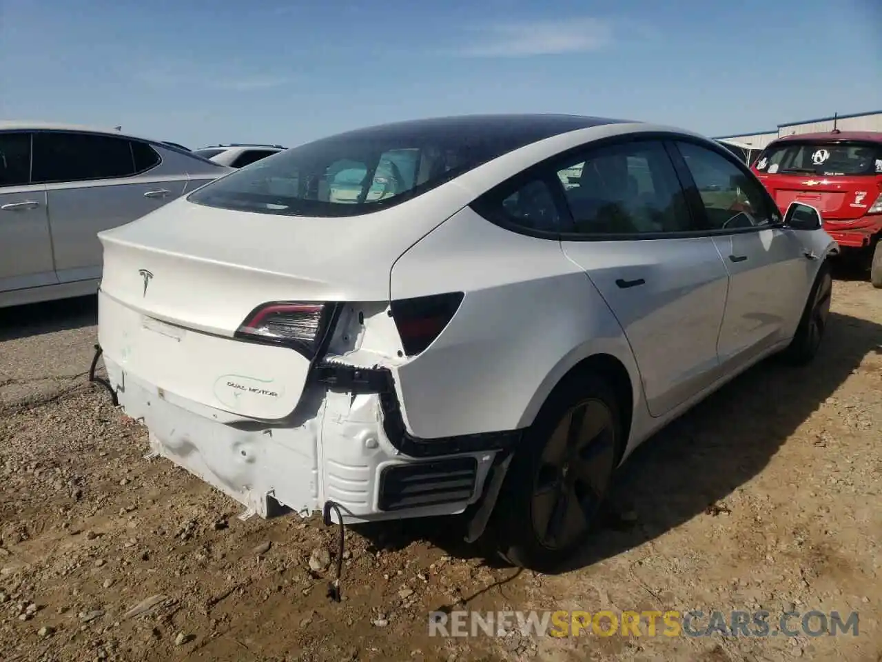 4 Photograph of a damaged car 5YJ3E1EBXMF052046 TESLA MODEL 3 2021