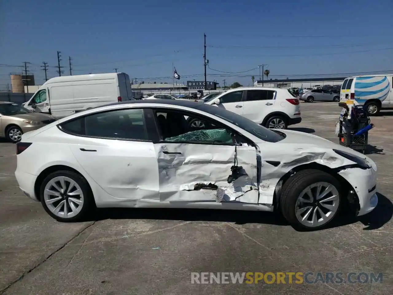 9 Photograph of a damaged car 5YJ3E1EBXMF069770 TESLA MODEL 3 2021