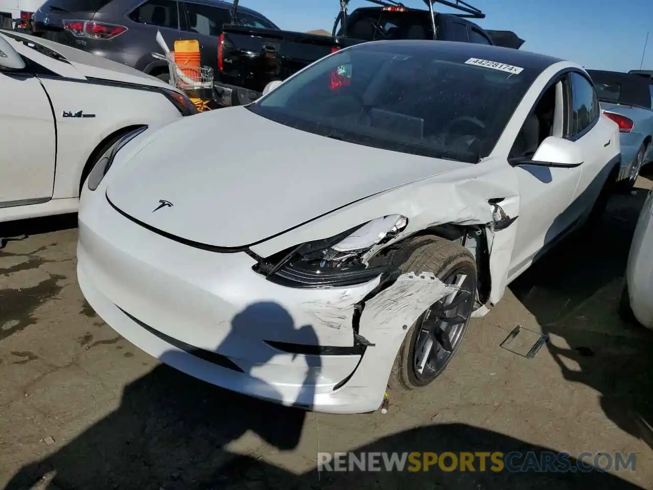 1 Photograph of a damaged car 5YJ3E1EBXMF879660 TESLA MODEL 3 2021