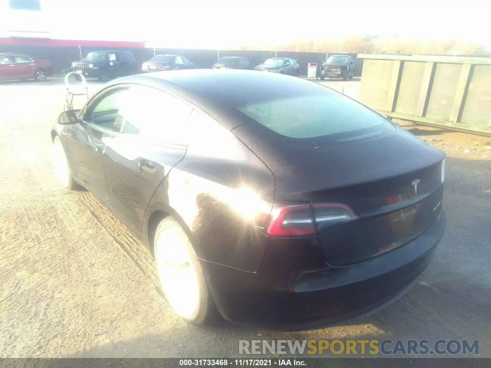 3 Photograph of a damaged car 5YJ3E1EBXMF924192 TESLA MODEL 3 2021