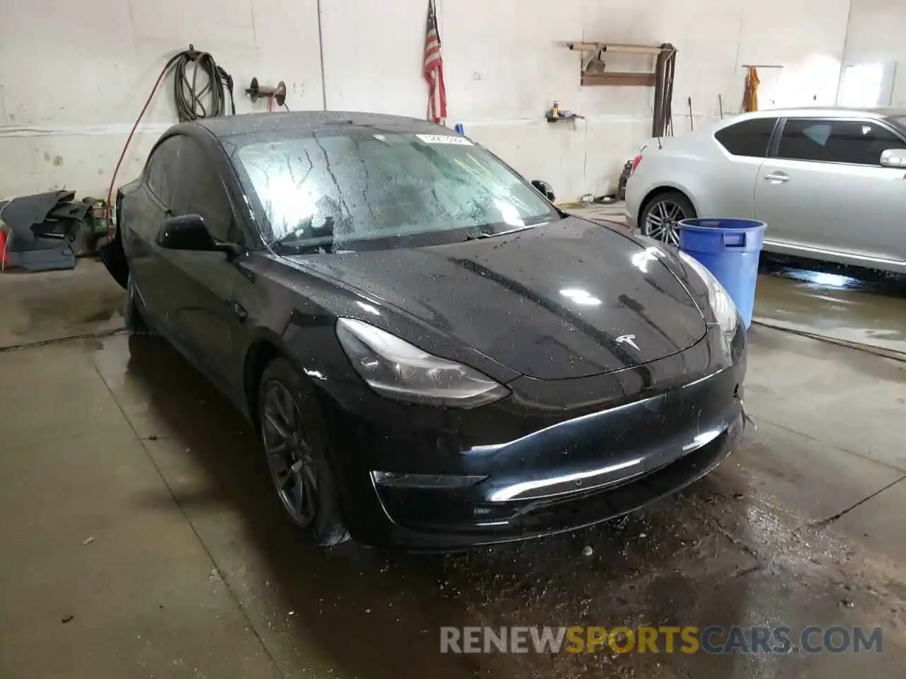 1 Photograph of a damaged car 5YJ3E1EBXMF924645 TESLA MODEL 3 2021