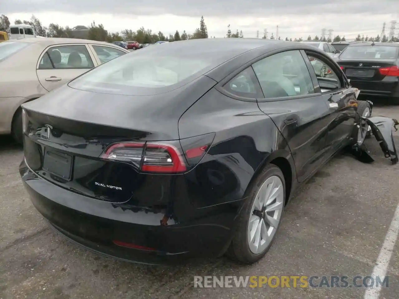 4 Фотография поврежденного автомобиля 5YJ3E1EBXMF936004 TESLA MODEL 3 2021