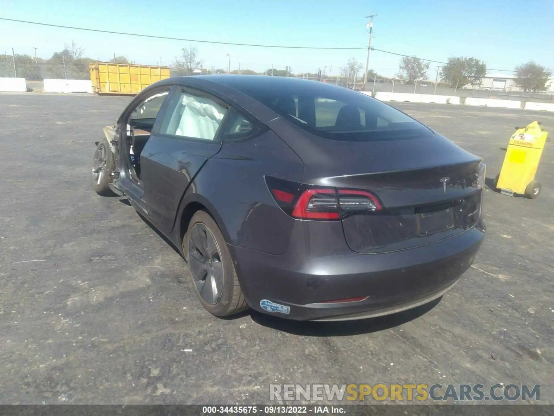 3 Photograph of a damaged car 5YJ3E1EBXMF939131 TESLA MODEL 3 2021