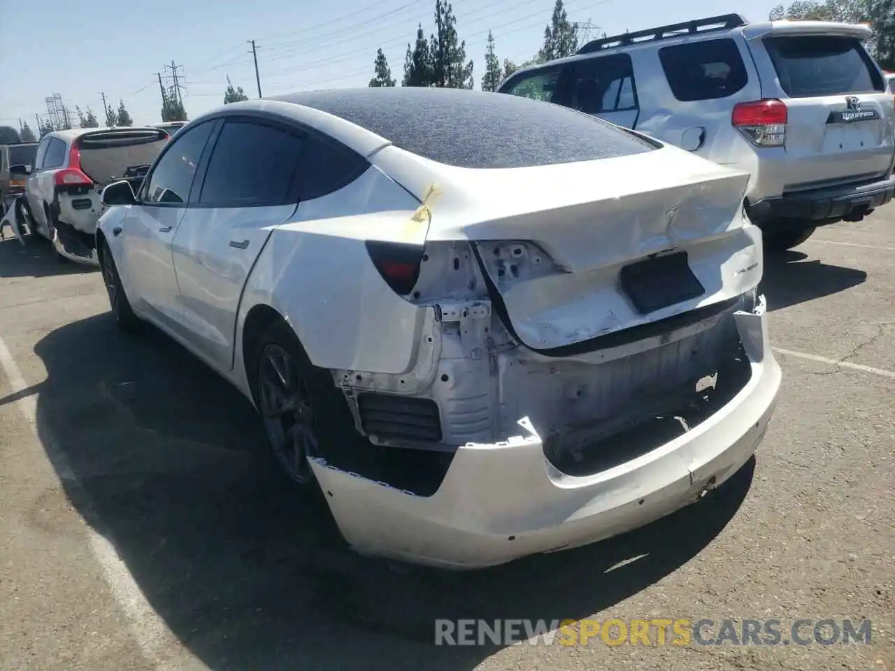 3 Photograph of a damaged car 5YJ3E1EBXMF939890 TESLA MODEL 3 2021