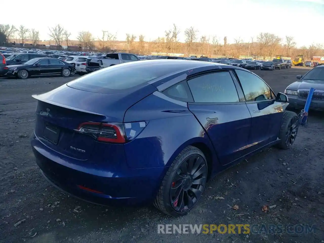 4 Фотография поврежденного автомобиля 5YJ3E1EC1MF054759 TESLA MODEL 3 2021