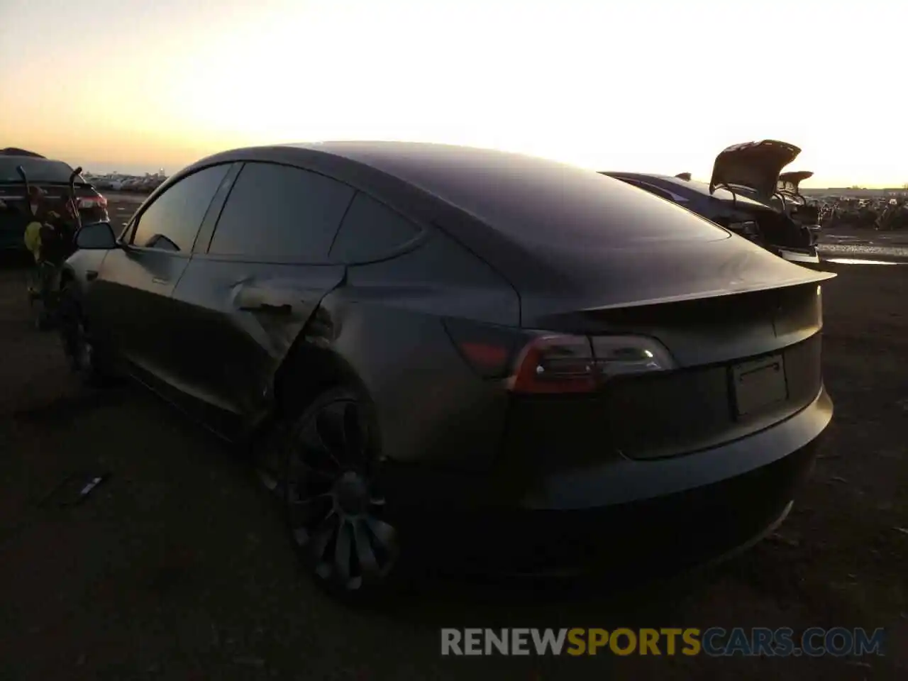 3 Photograph of a damaged car 5YJ3E1EC1MF076227 TESLA MODEL 3 2021