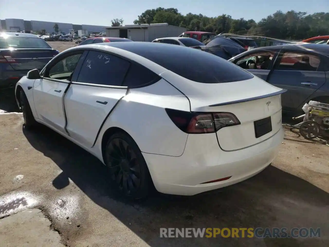 3 Photograph of a damaged car 5YJ3E1EC1MF082531 TESLA MODEL 3 2021