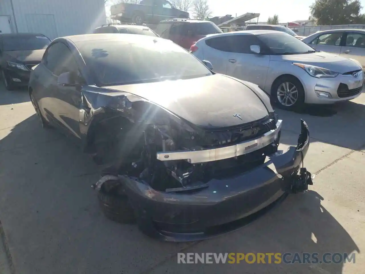 1 Photograph of a damaged car 5YJ3E1EC2MF001665 TESLA MODEL 3 2021