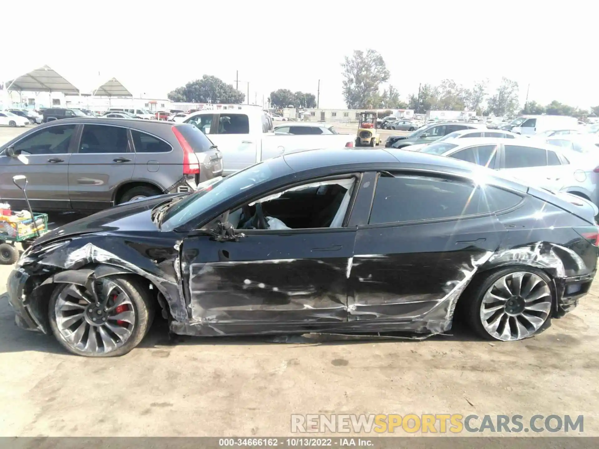 6 Photograph of a damaged car 5YJ3E1EC2MF030213 TESLA MODEL 3 2021