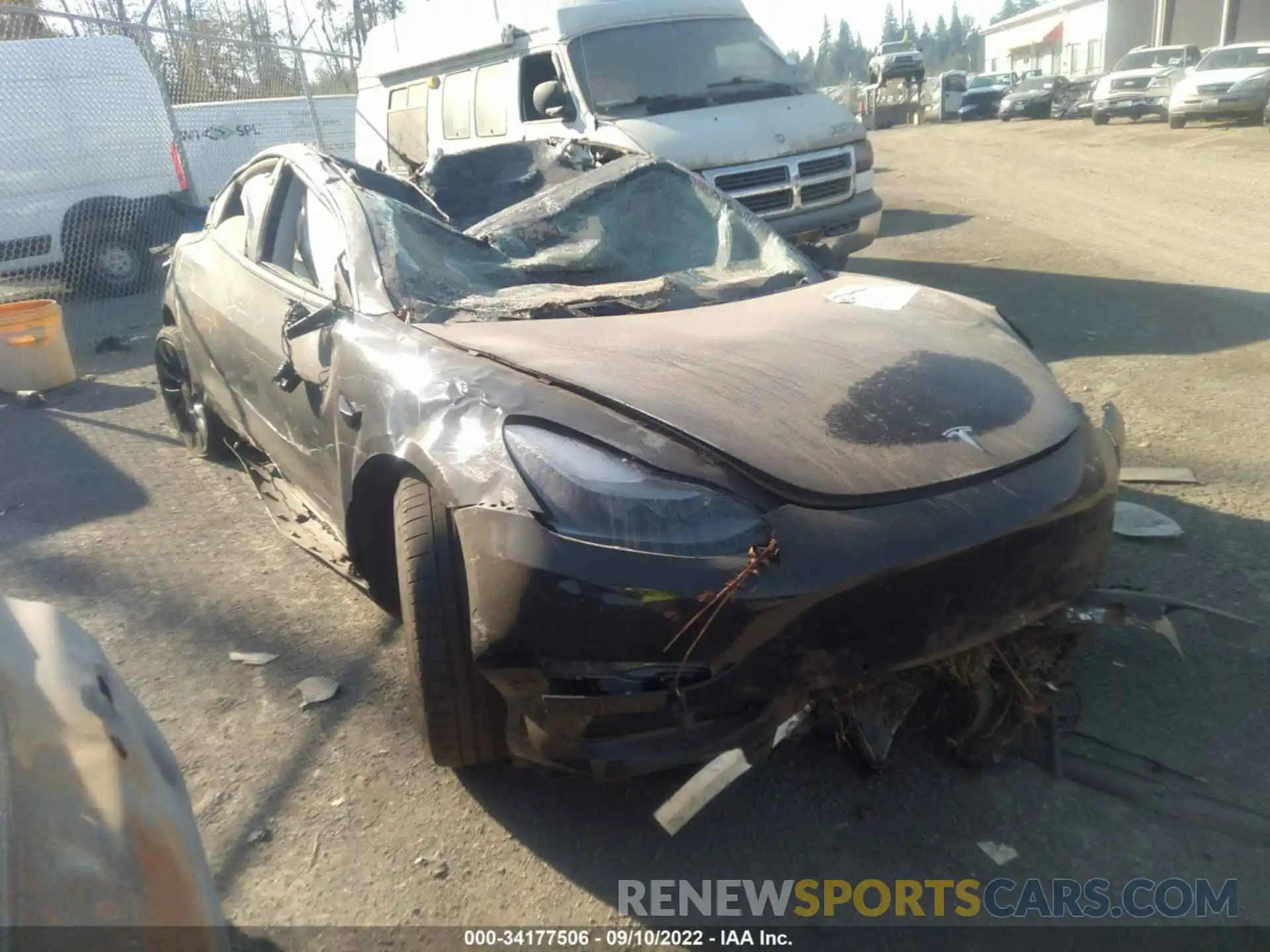 1 Photograph of a damaged car 5YJ3E1EC2MF868385 TESLA MODEL 3 2021