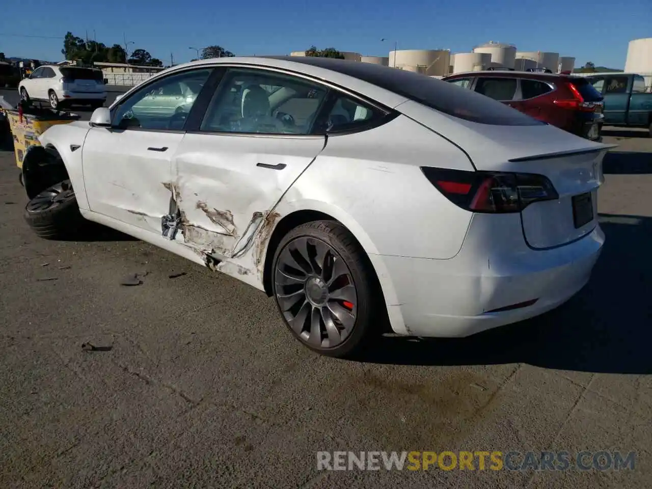 3 Photograph of a damaged car 5YJ3E1EC3MF020225 TESLA MODEL 3 2021