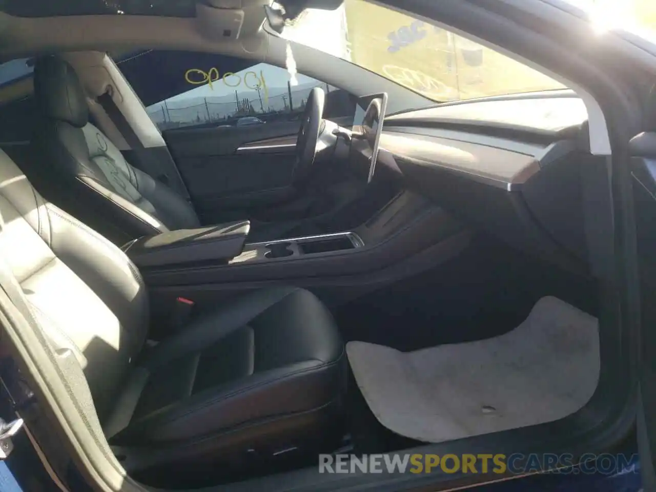 5 Photograph of a damaged car 5YJ3E1EC3MF064922 TESLA MODEL 3 2021