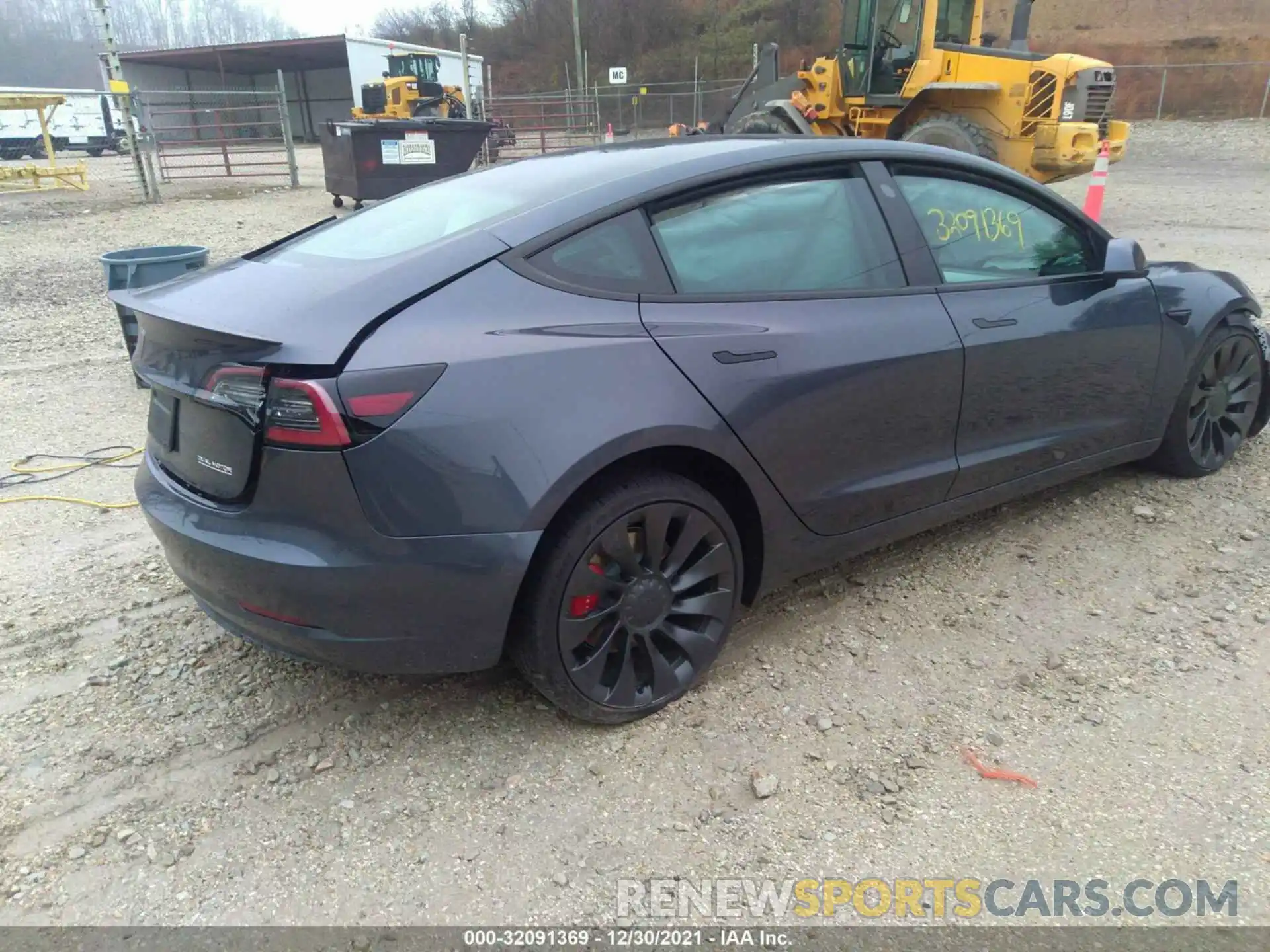 4 Фотография поврежденного автомобиля 5YJ3E1EC3MF087696 TESLA MODEL 3 2021