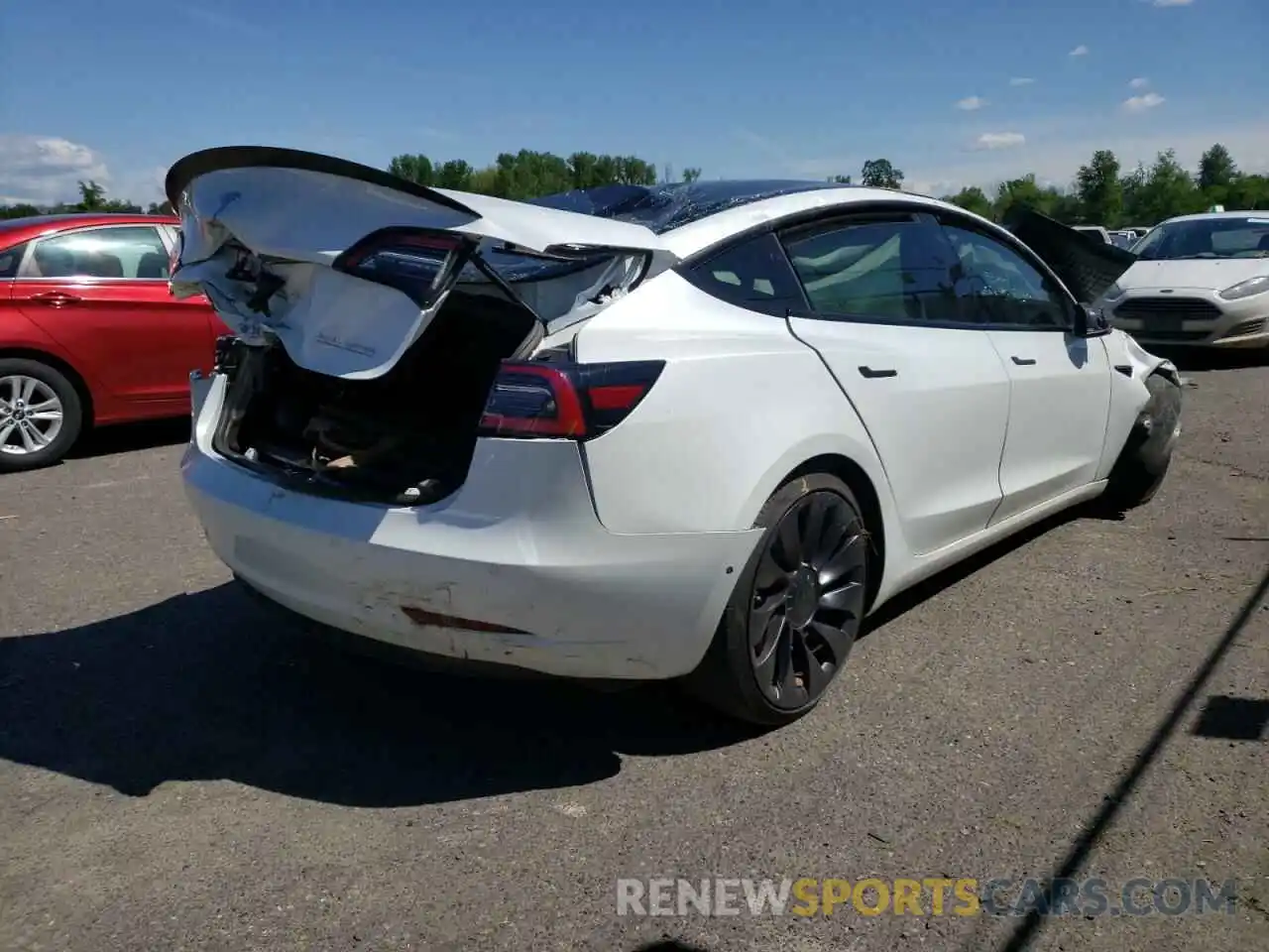 4 Photograph of a damaged car 5YJ3E1EC3MF876270 TESLA MODEL 3 2021