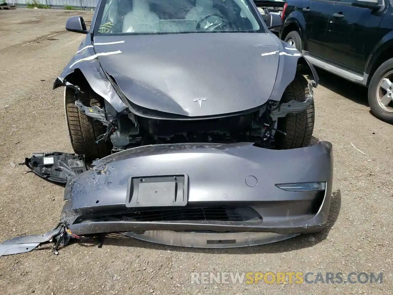 9 Photograph of a damaged car 5YJ3E1EC3MF913527 TESLA MODEL 3 2021