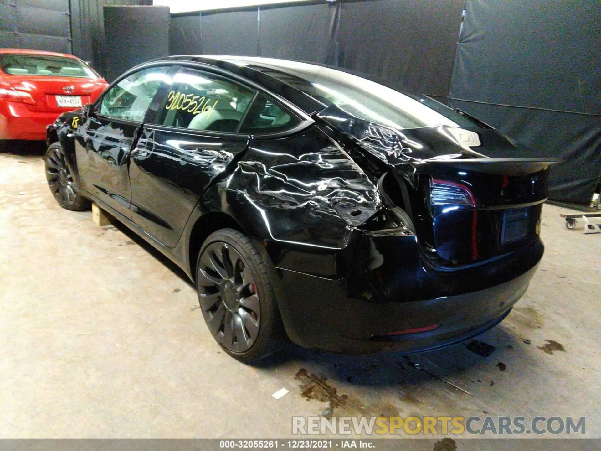 3 Photograph of a damaged car 5YJ3E1EC3MF914290 TESLA MODEL 3 2021