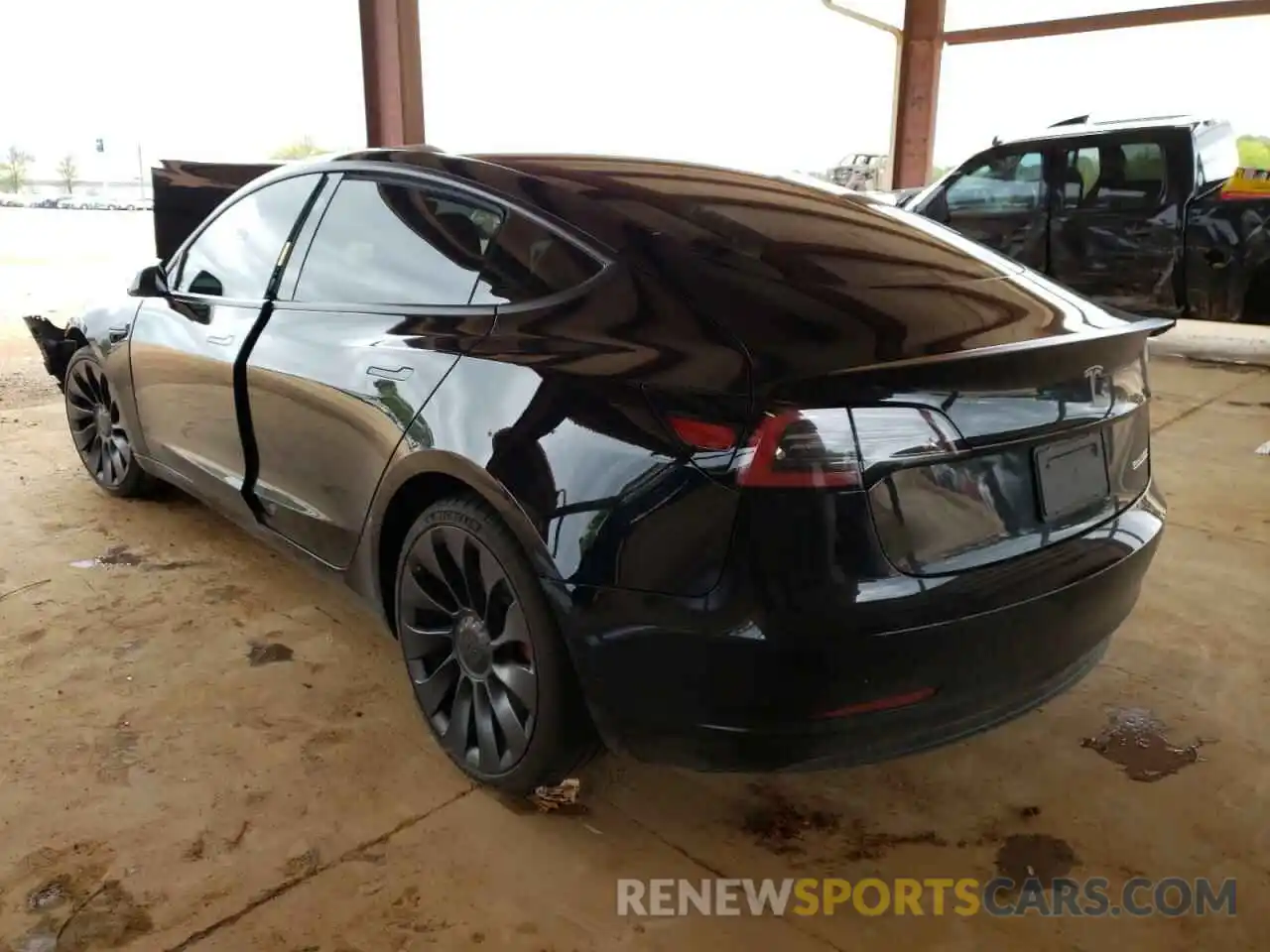 3 Photograph of a damaged car 5YJ3E1EC3MF976031 TESLA MODEL 3 2021