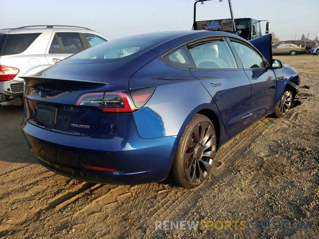 4 Фотография поврежденного автомобиля 5YJ3E1EC5MF076280 TESLA MODEL 3 2021