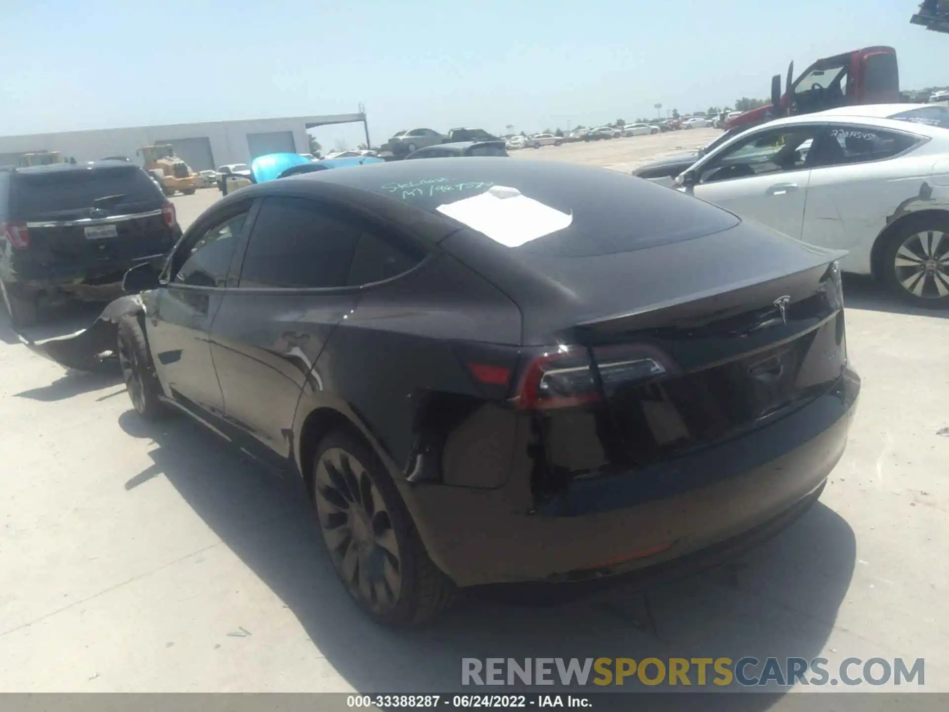 3 Photograph of a damaged car 5YJ3E1EC6MF984527 TESLA MODEL 3 2021