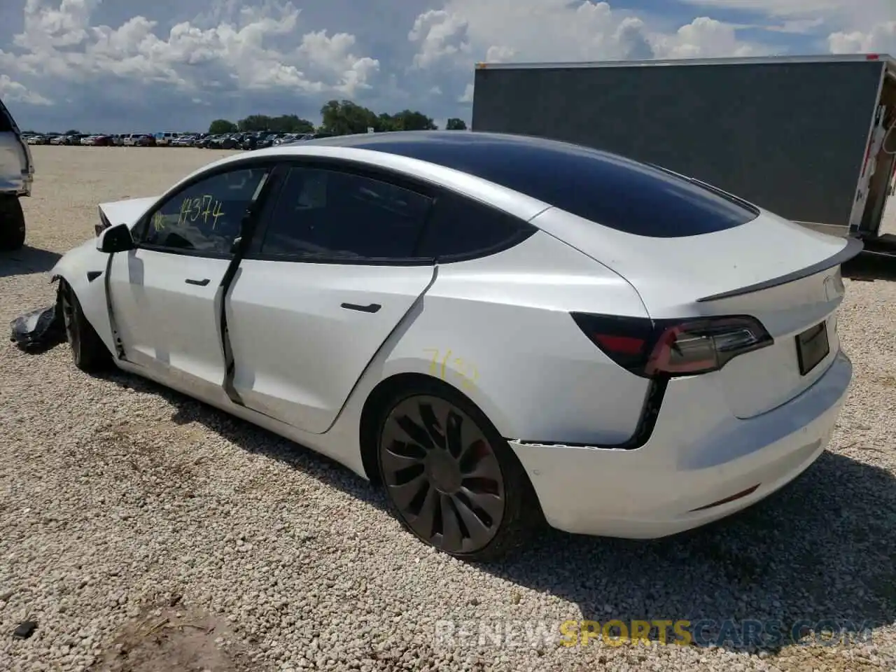 3 Фотография поврежденного автомобиля 5YJ3E1EC7MF059657 TESLA MODEL 3 2021