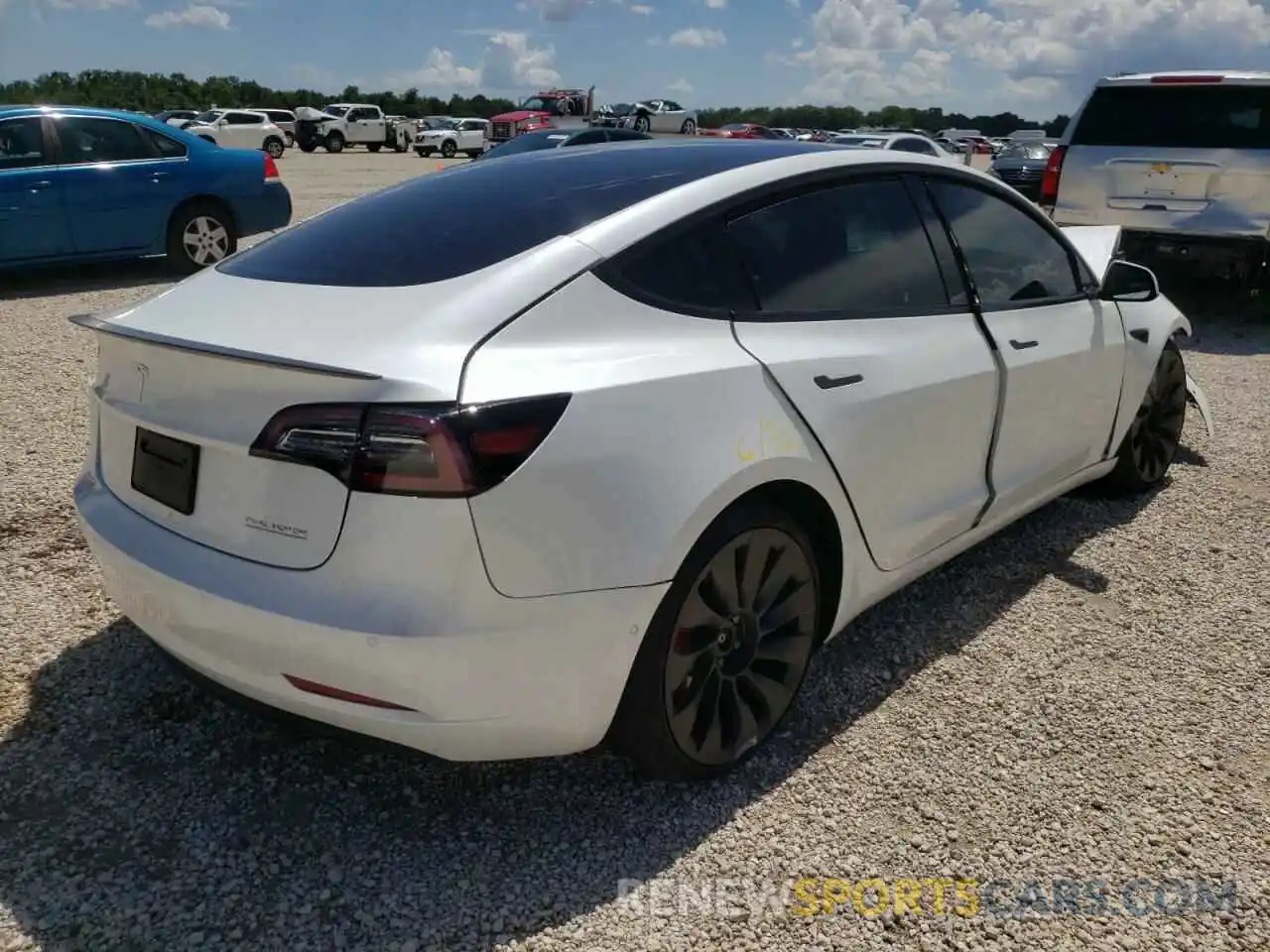 4 Фотография поврежденного автомобиля 5YJ3E1EC7MF059657 TESLA MODEL 3 2021